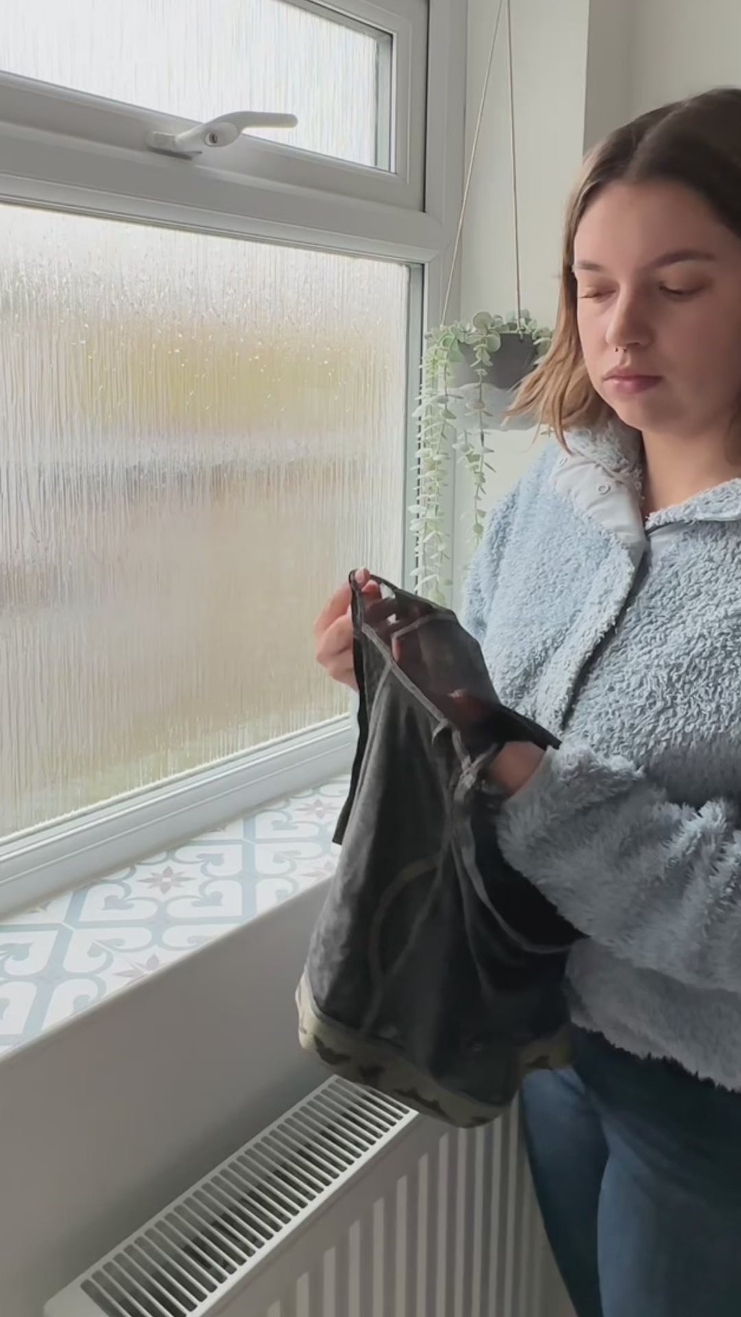 Last inn video: